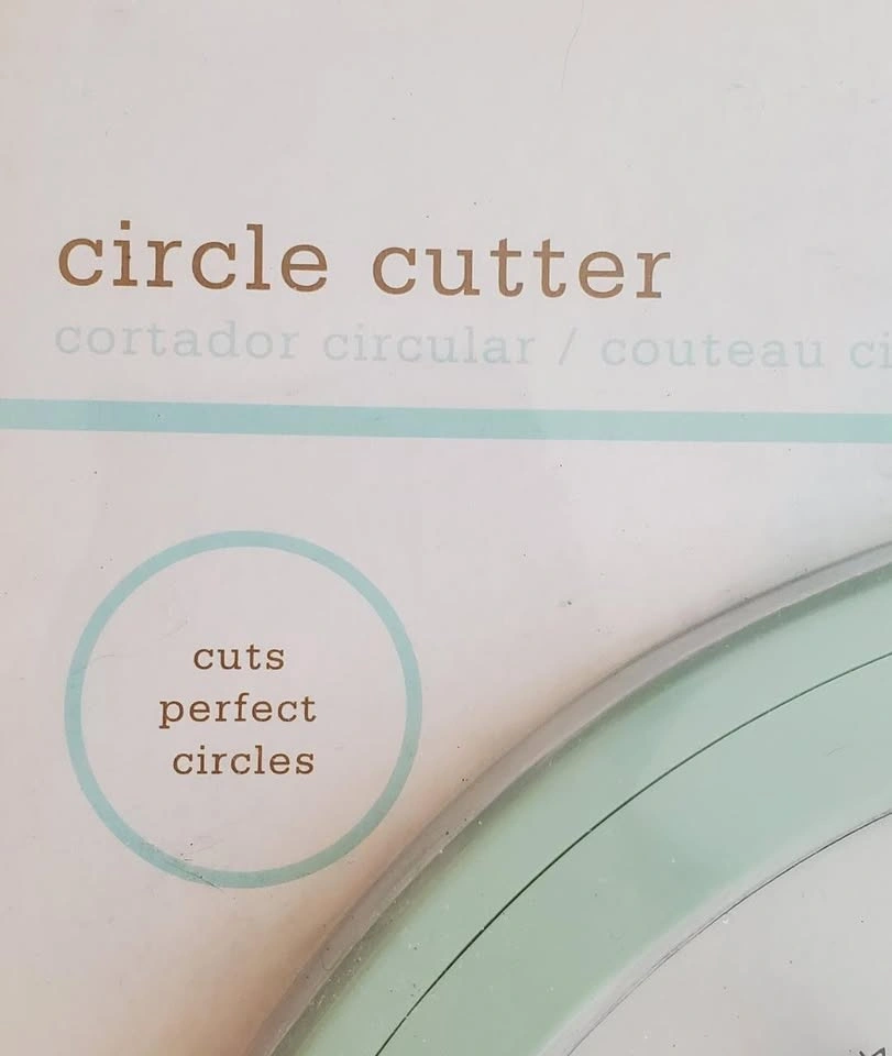 Martha Stewart Circle Cutter - Never Opened - photo 2