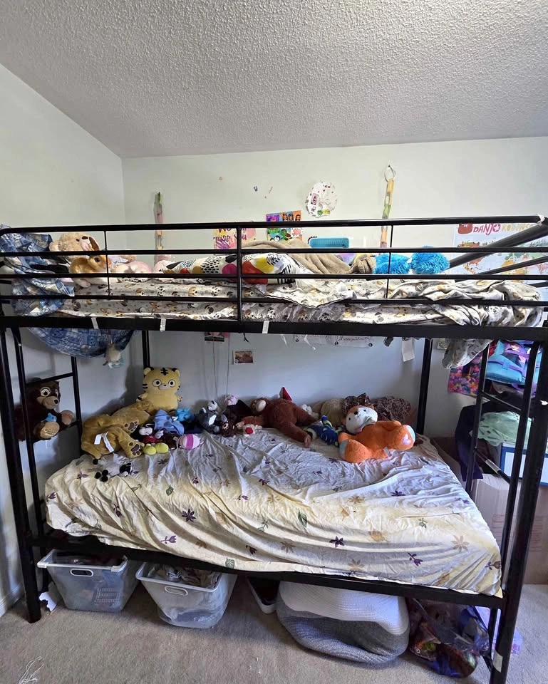 Metallic bunk bed-Twin Mattresses