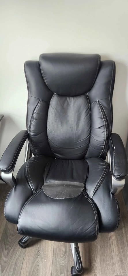 Desk + Chair - photo 3