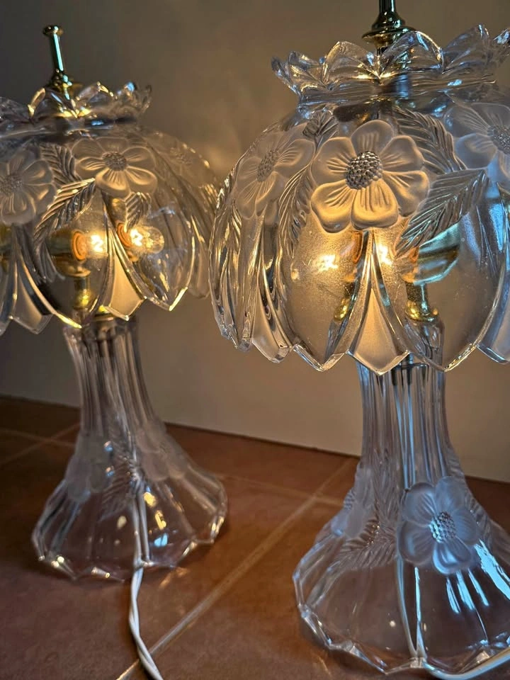 Pair of Vintage Frosted Glass Floral Table Lamps