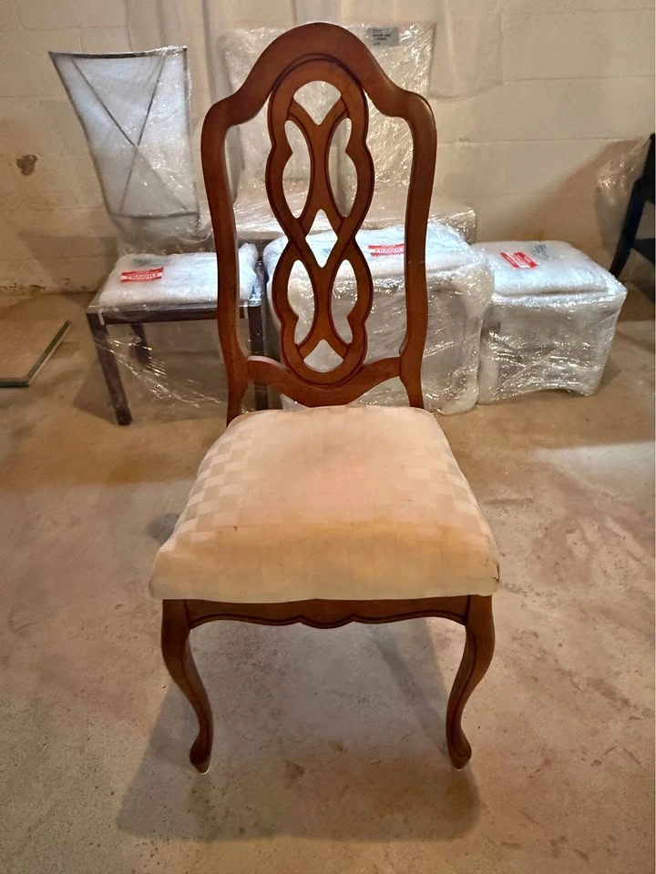 Traditional Cherry Wood Dining Chairs - Set of 4