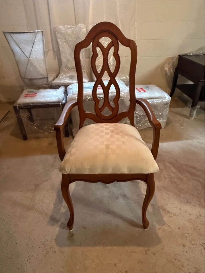 Traditional Cherry Wood Dining Chairs - Set of 4 - photo 3
