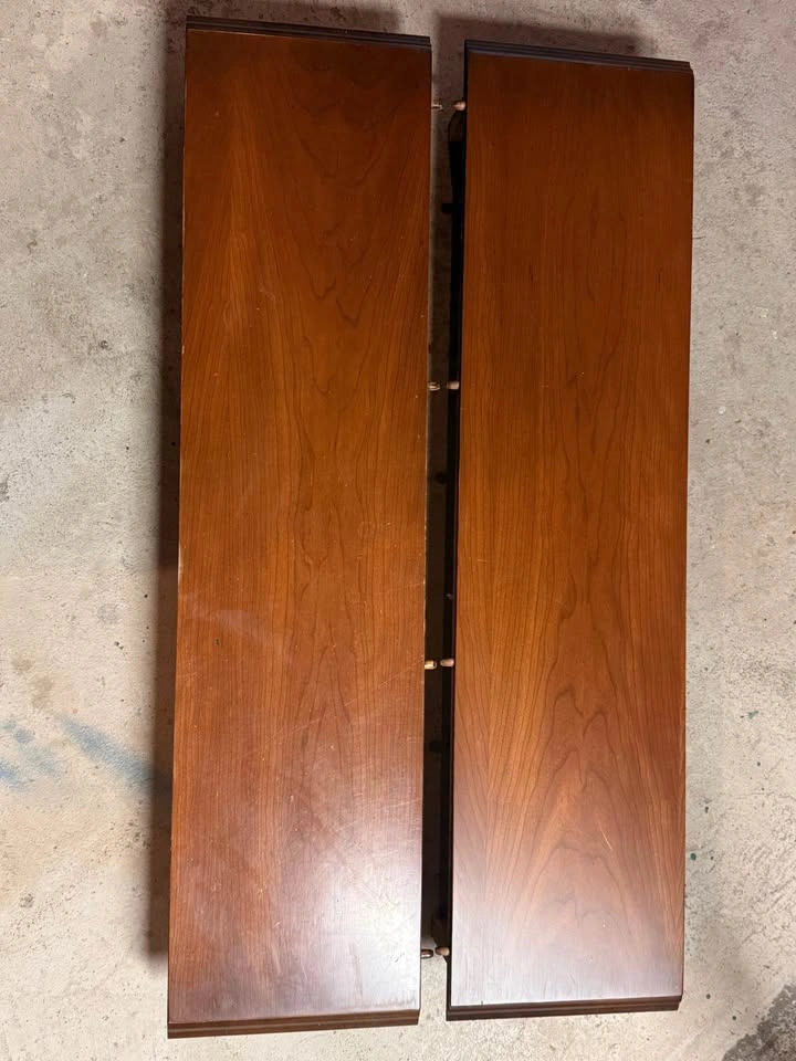 Vintage Scalloped Wood Dining Table with Two Leaves - photo 4