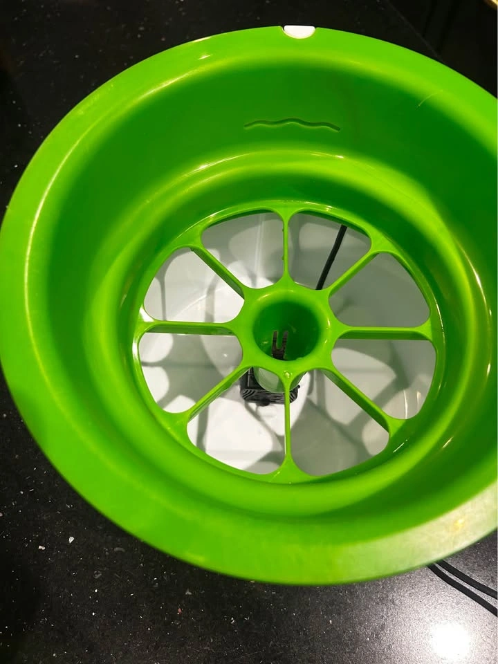 Catit Water Fountain - photo 3