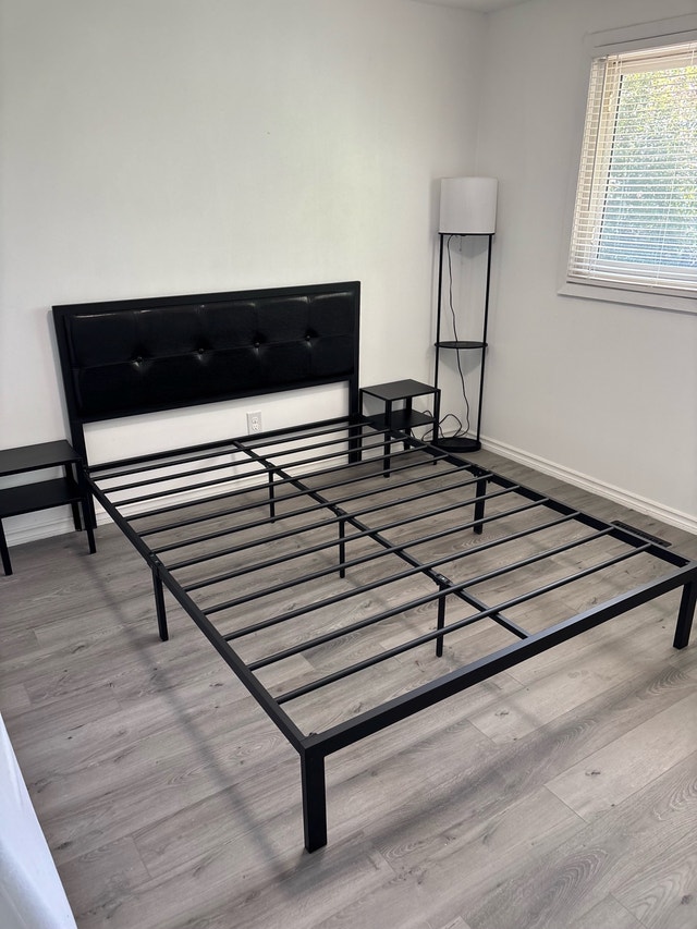 Queen Black Leather Metal Master Bedroom Furniture Set