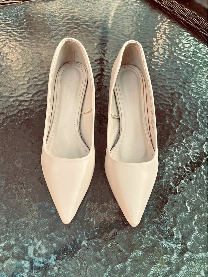 Ardene Women’s Stiletto 7cm Heels Size 7 / Cream Color / Comfort
