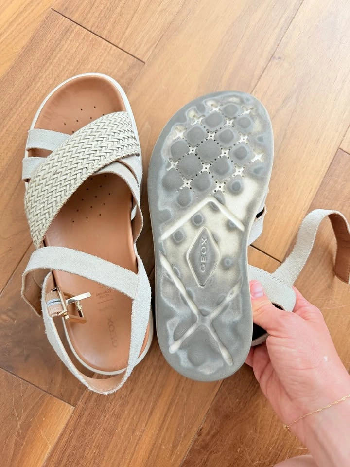 Geox sandals size 8 - photo 2
