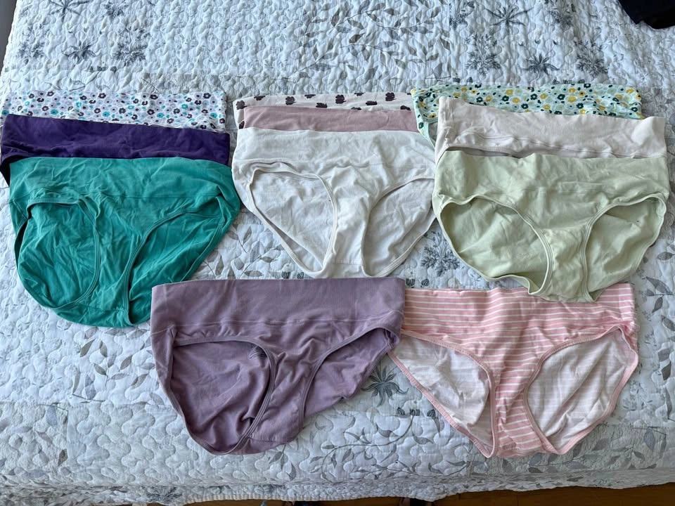 Maternity underwear, 11 pieces