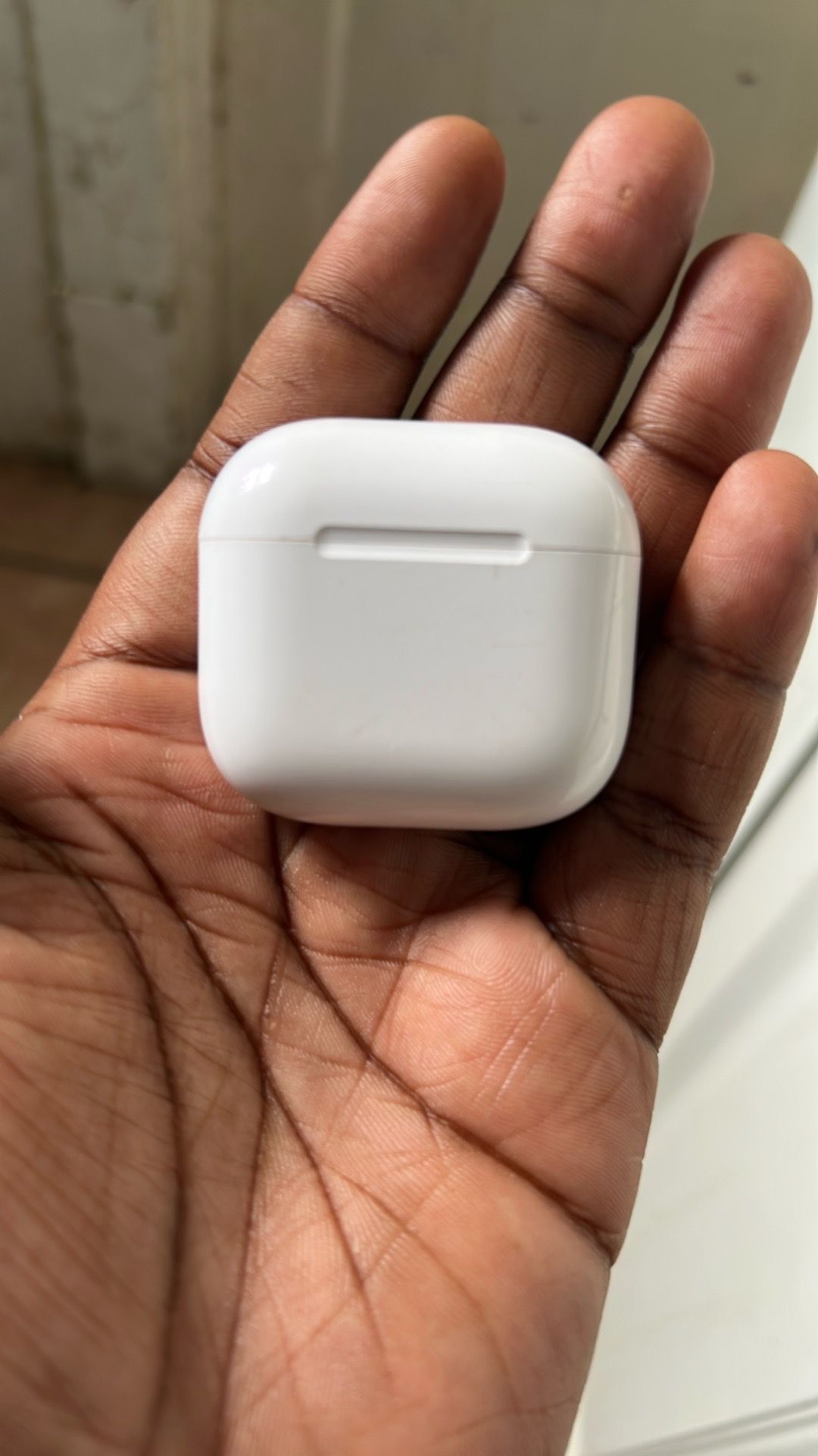Apple AirPods 4