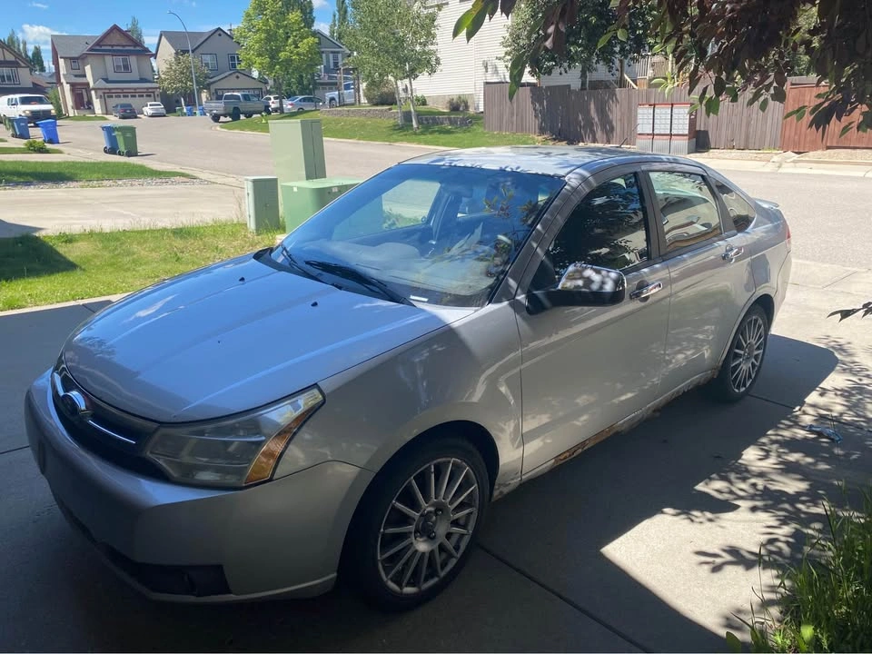 2009 Ford Focus - photo 2
