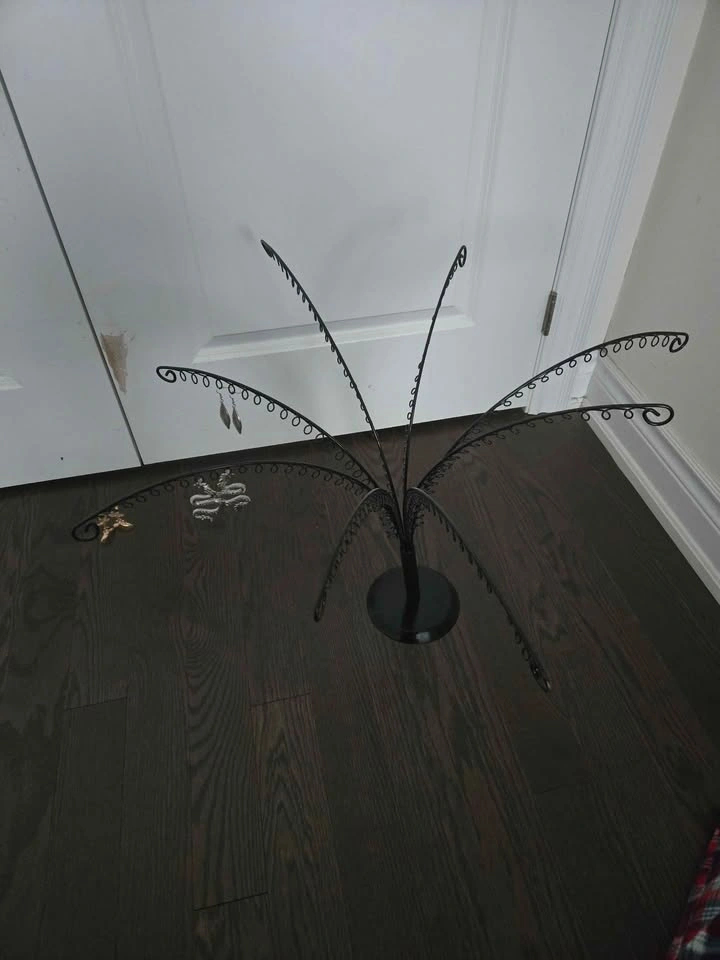 Black metal jewellery tree (2 in stock) - photo 2