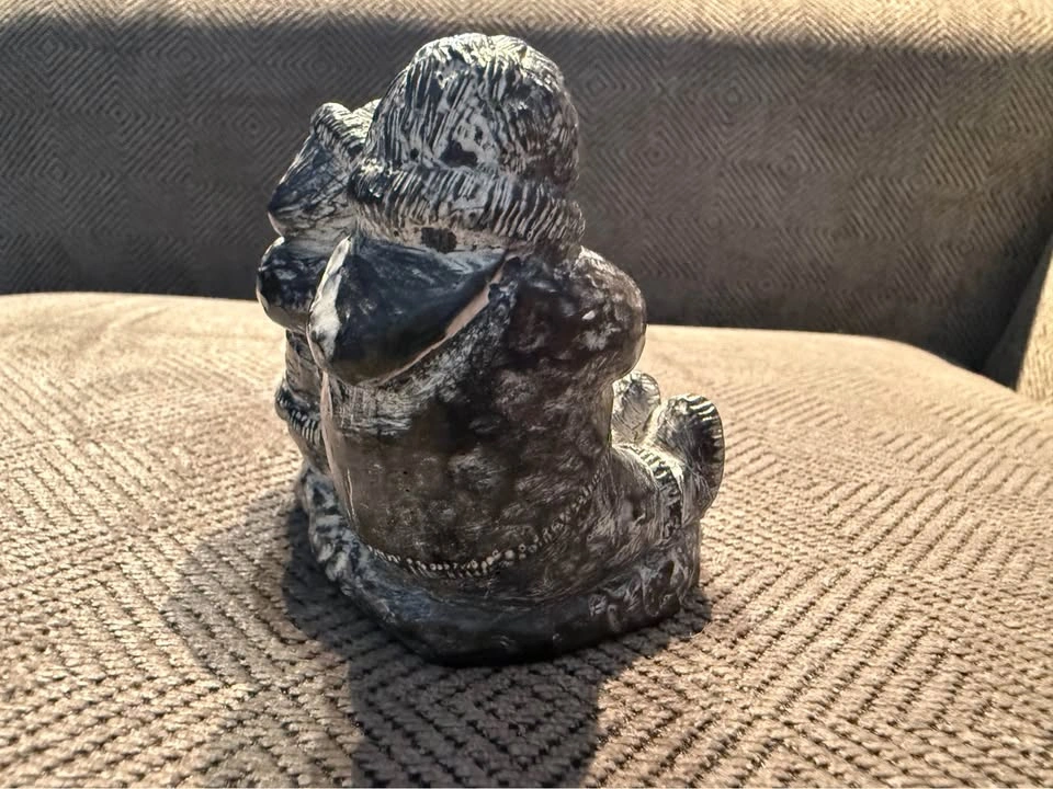 Vintage Wolf original Inuit Couple soapstone sculpture - photo 3