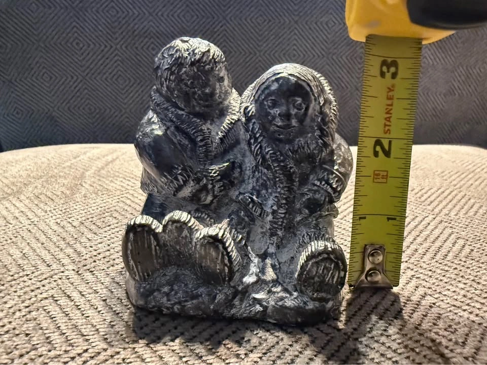 Vintage Wolf original Inuit Couple soapstone sculpture - photo 5