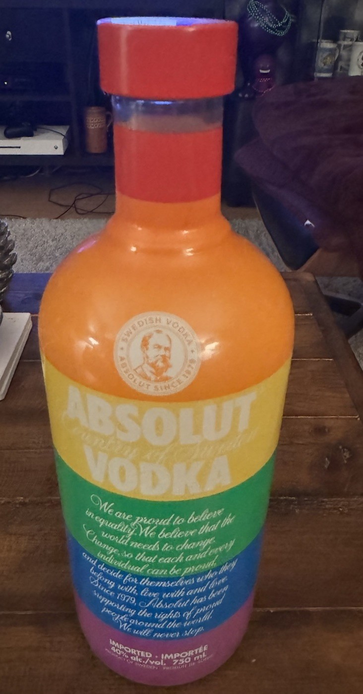 Absolut Limited Edition “PRIDE RAINBOW 2015” (empty) 40 Oz Bottl - photo 2