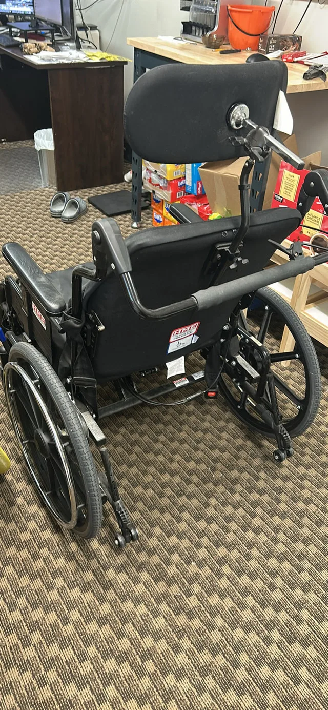 HME Wheelchair with Headrest image indicator(5)