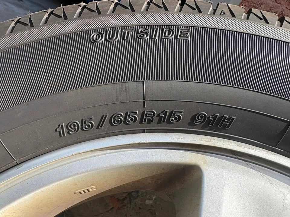Yokohama Avid Ascend GT Tires - 195/65 R15 (Set of 4) - photo 3