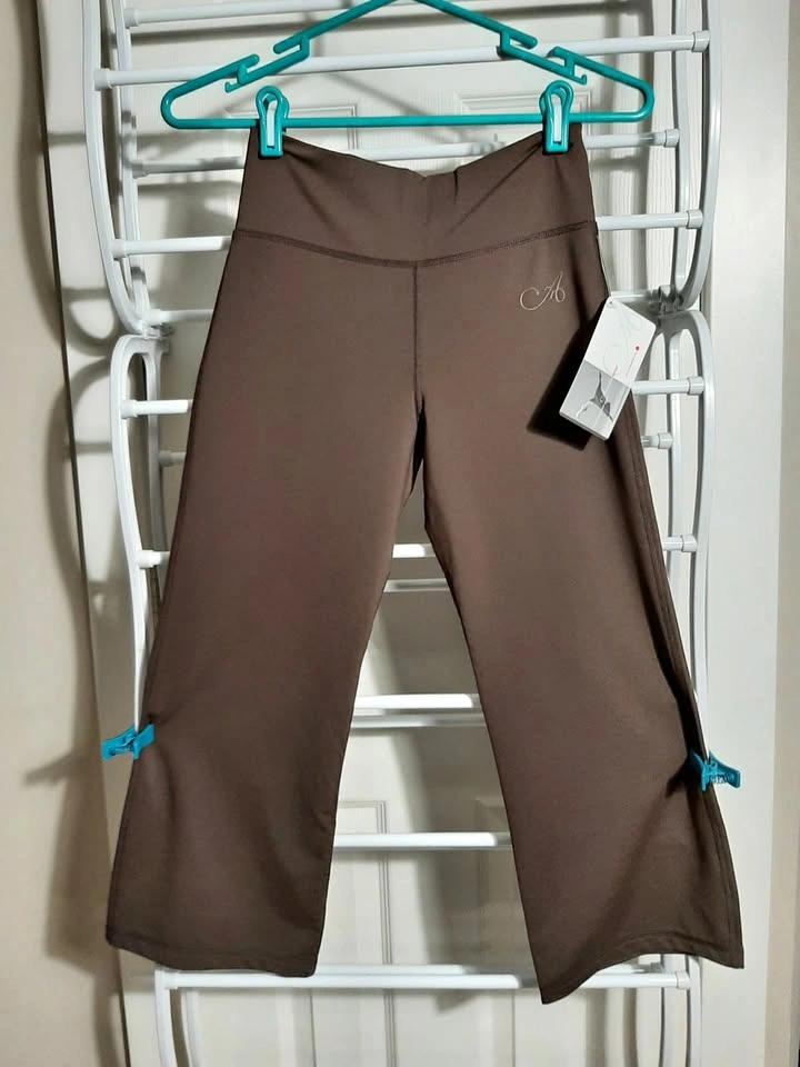 NEW! Ainsliewear Athletic Capris (M) Was $55 - photo 4