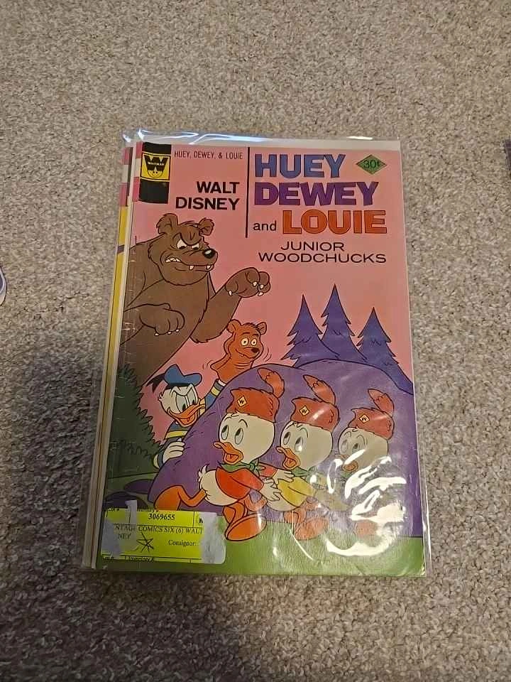 Vintage Disney Uncle Scrooge Comic Books Bundle - photo 3