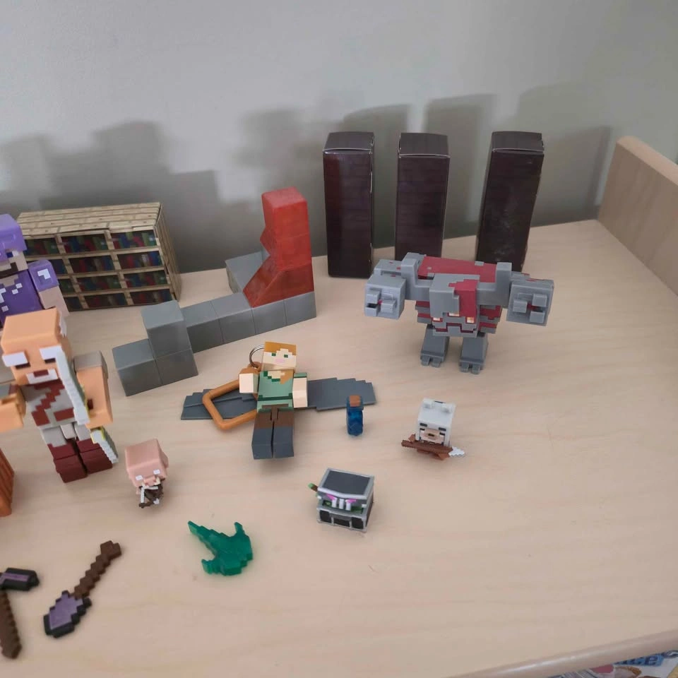 Minecraft Toys and Figures Bundle - photo 3