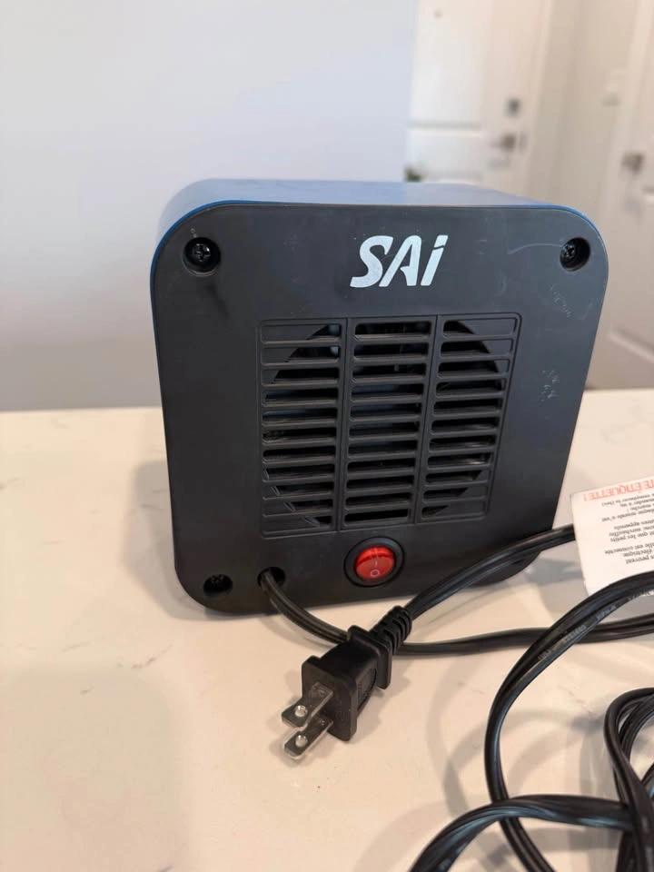 Amazon Basics 500-Watt Ceramic Mini Heater - photo 3
