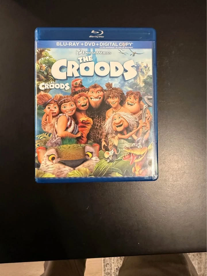 Universal and DreamWorks Blu-ray + DVD Movie Collection - photo 5