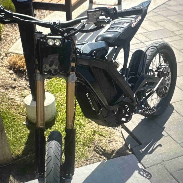 2025 Surron LBX