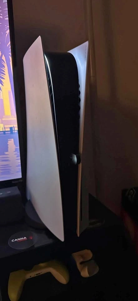 PS5 or trade for a Xbox Series X