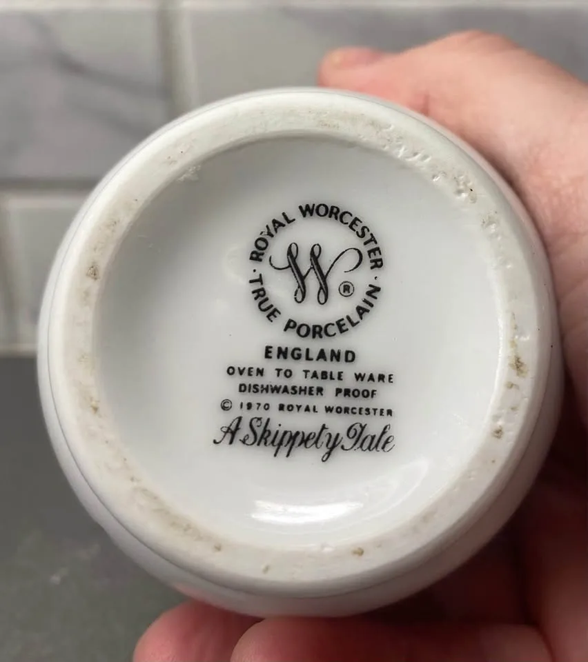 Royal Worcester A Skippety Tale Egg Coddler - photo 4