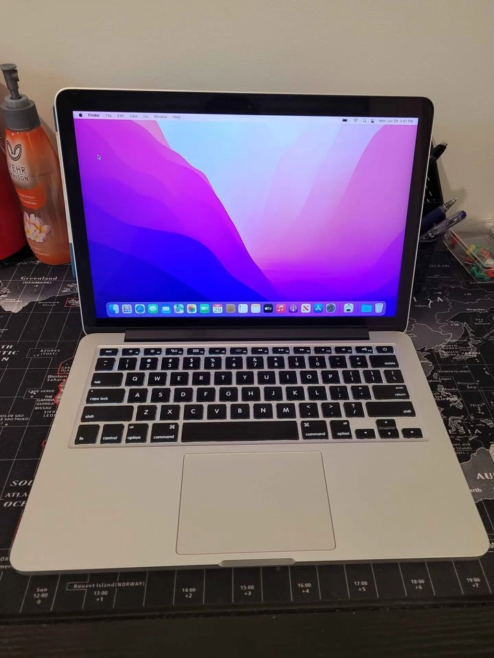 Macbook Pro (2015) Good condition $250 OBO - photo 3