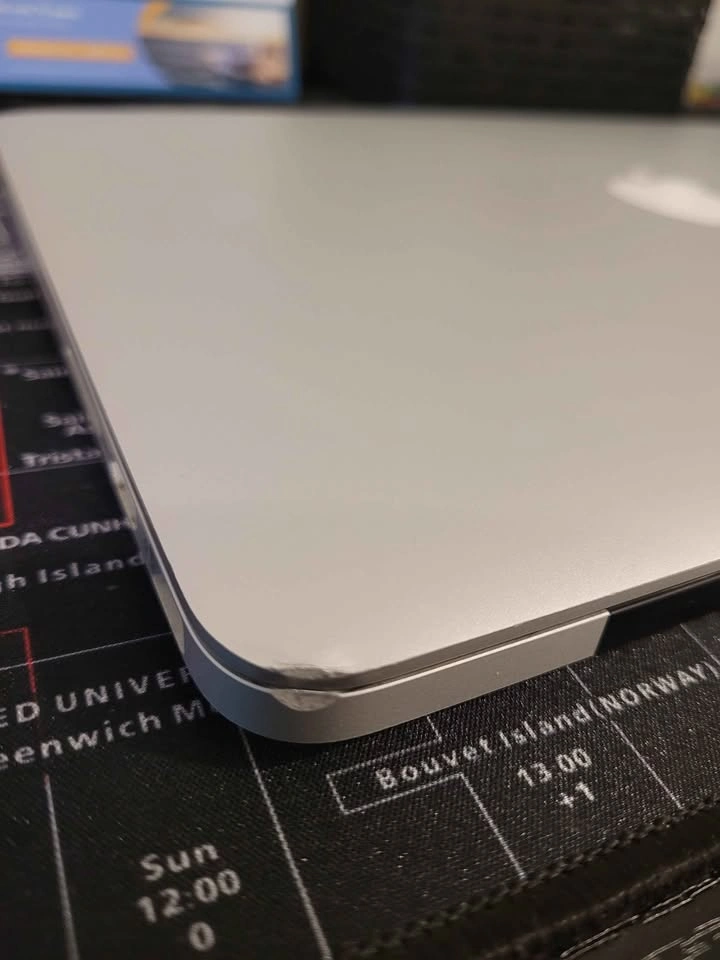 Macbook Pro (2015) Good condition $250 OBO - photo 5