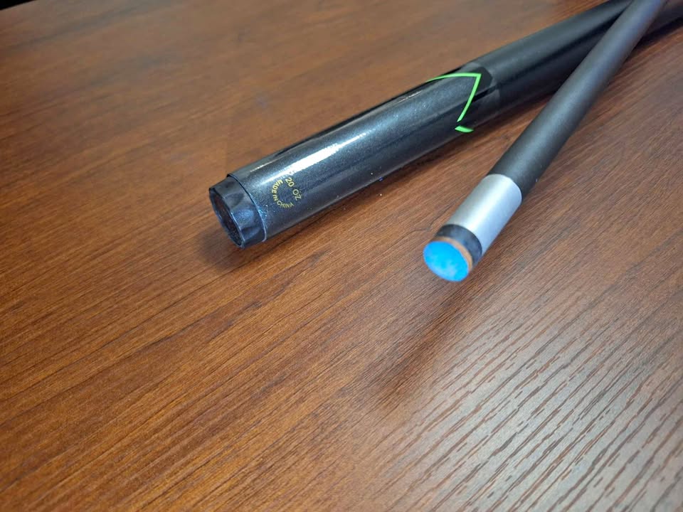 Glass Fiber Pool/billiards cue stick 58" 20 Oz microfiber grip