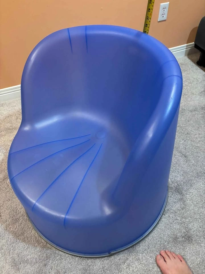 Set of 2 Blue Plastic Chairs - photo 3
