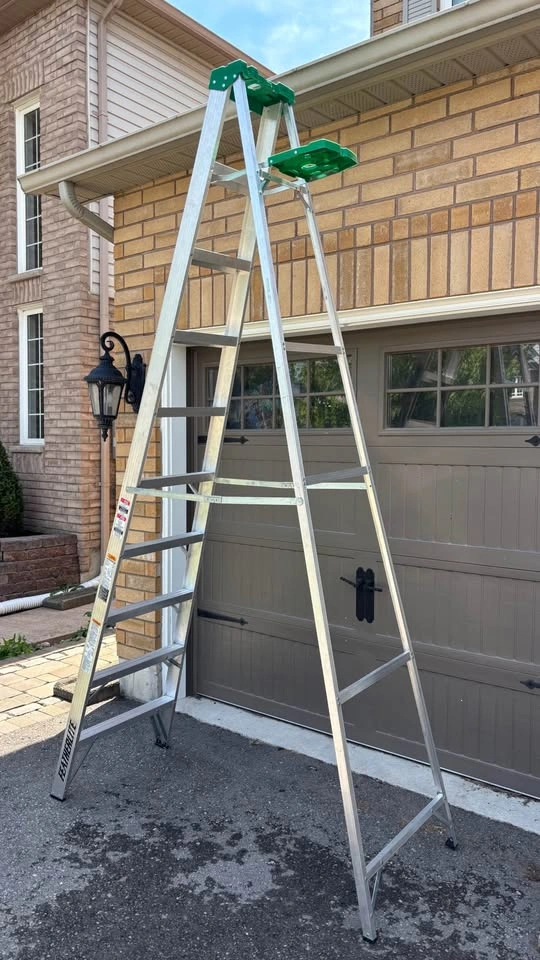 Featherlite 10 ft. Aluminum Step Ladder - photo 2