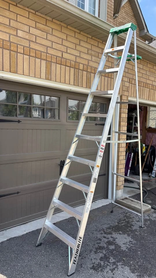 Featherlite 10 ft. Aluminum Step Ladder - photo 3