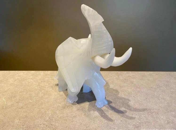 Vintage Hand-Carved White Onyx Elephant Figurine - photo 4