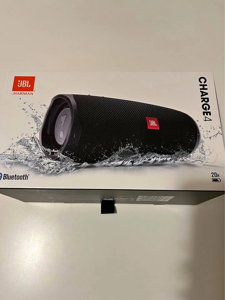 JBL Charge 4 Bluetooth Speaker
