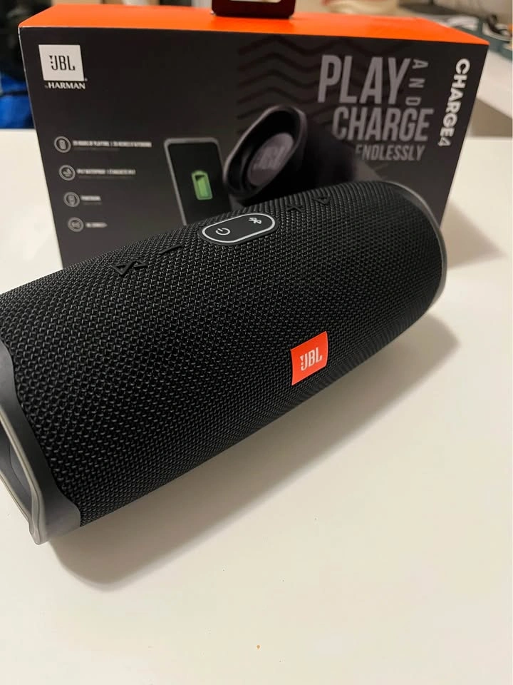JBL Charge 4 Bluetooth Speaker - photo 3