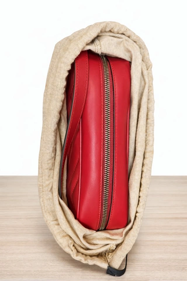 Authentic Gucci GG Marmont Mini Camera Bag – Hibiscus Red - photo 3
