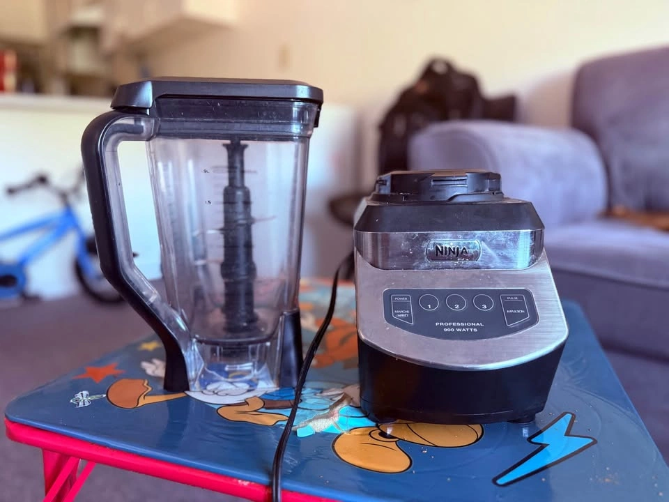 Ninja Professional 900 Watts Blender - photo 4