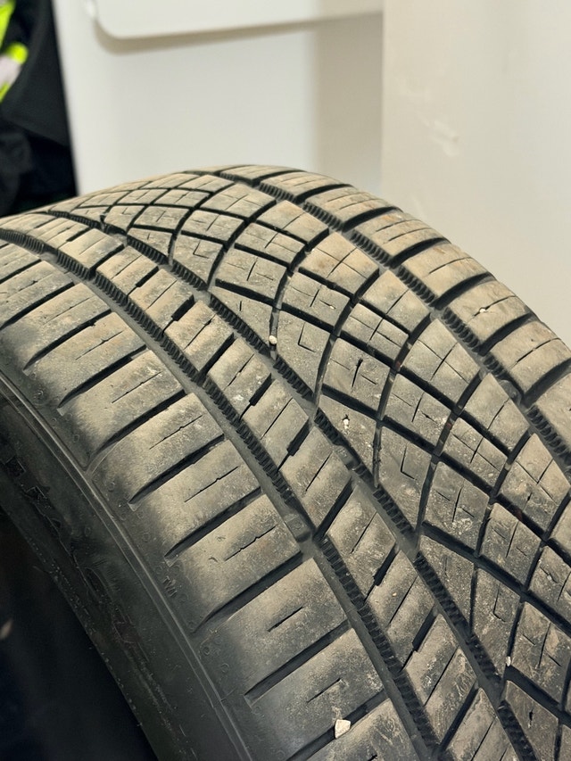 Continental ExtremeContact DWS06 Plus Tires – 235/45ZR18 - photo 2