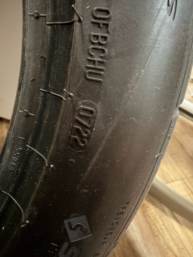 Continental ExtremeContact DWS06 Plus Tires – 235/45ZR18 - photo 4