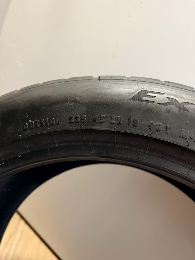 Continental ExtremeContact DWS06 Plus Tires – 235/45ZR18 - photo 5