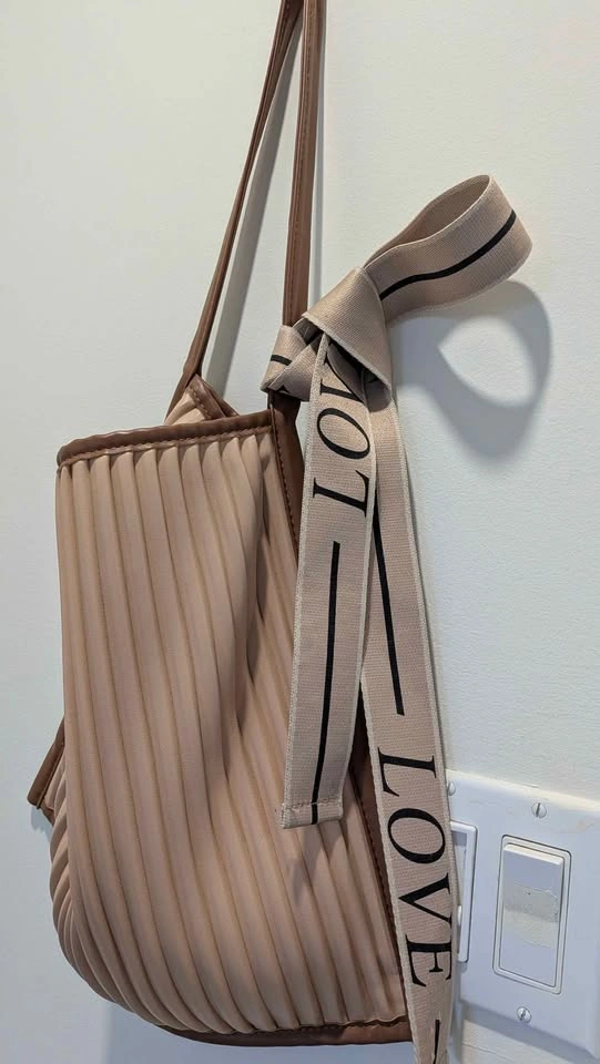 Nude pink Pleated Tote Bag - photo 2