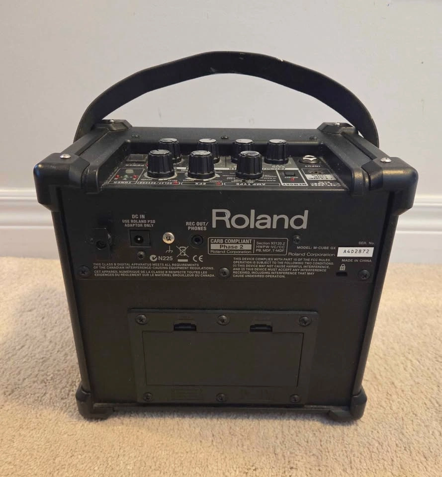 Roland Black Model MICRO CUBE GX with extra Cable - Gently Used - photo 3