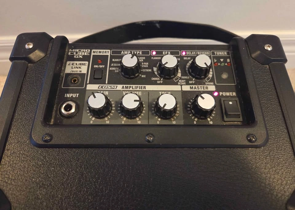 Roland Black Model MICRO CUBE GX with extra Cable - Gently Used - photo 4