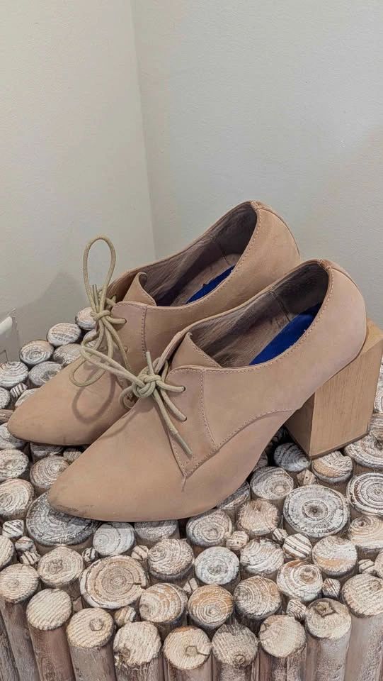 Jeffrey Campbell Tan Lace-Up Block Heel Oxfords - photo 2