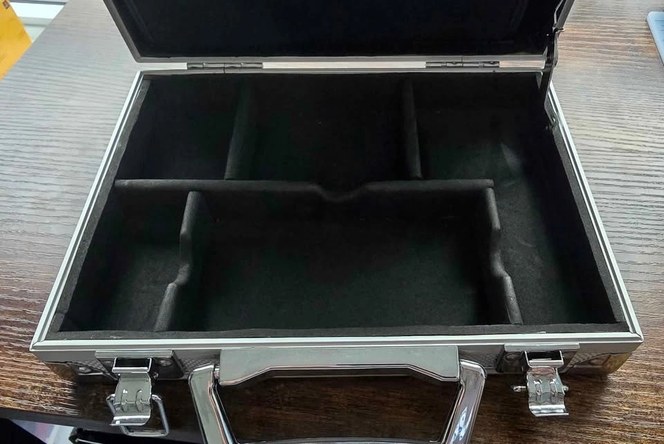 Nintendo DS Lite Metal Case - Briefcase - photo 3