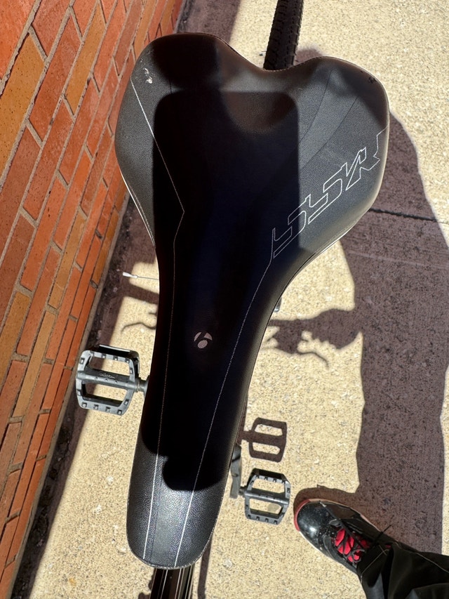 Trek Hybrid Bike + Helmet - photo 4