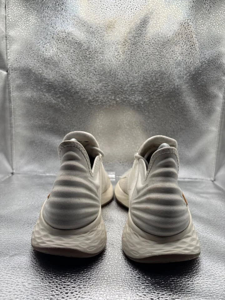 New balance fresh foam V1 Biege white - photo 4