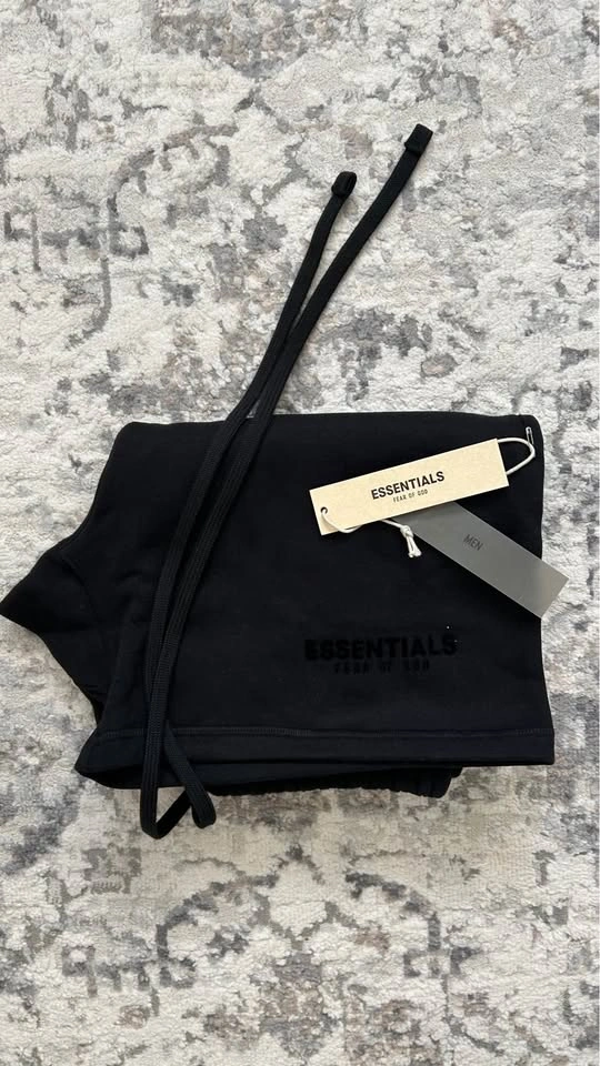 Fear of God Essentials Shorts - Small - photo 2